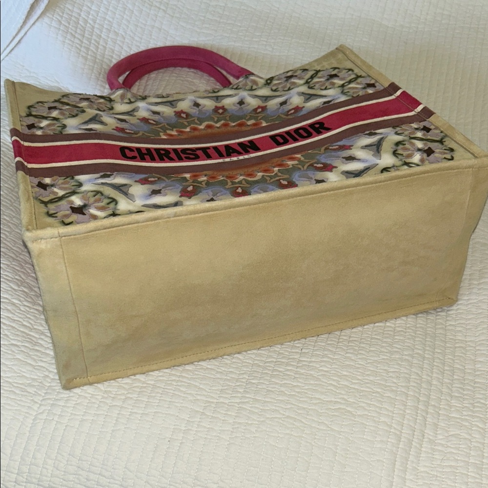KaleiDiorscopic Beige and Pink Dior Large Book Tote - Picture 7 of 8